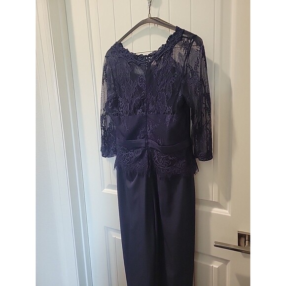 Rosewe Maxi Lace wide legged Navy Jumpsuit Size Sm No MFG Tag Wedding Special Oc - Picture 10 of 13